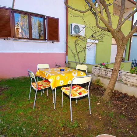 Center 1018 Apartament Pula
