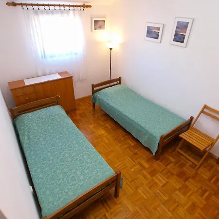 Apartament Center 1018 *