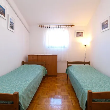 Apartament Center 1018 *